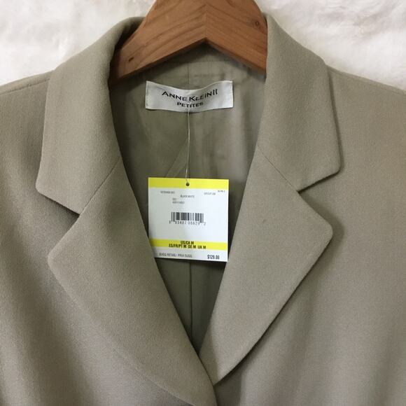 Anne Klein Classic Beige Blazer - Picture 2 of 9